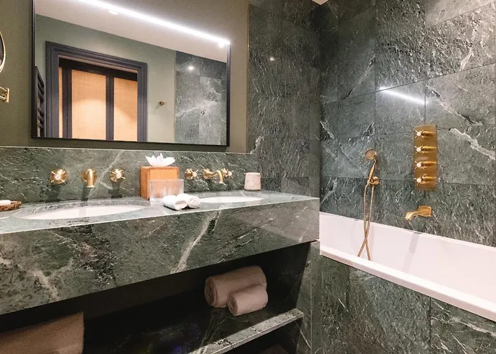 Hotel Le Fitz Roy, A Beaumier